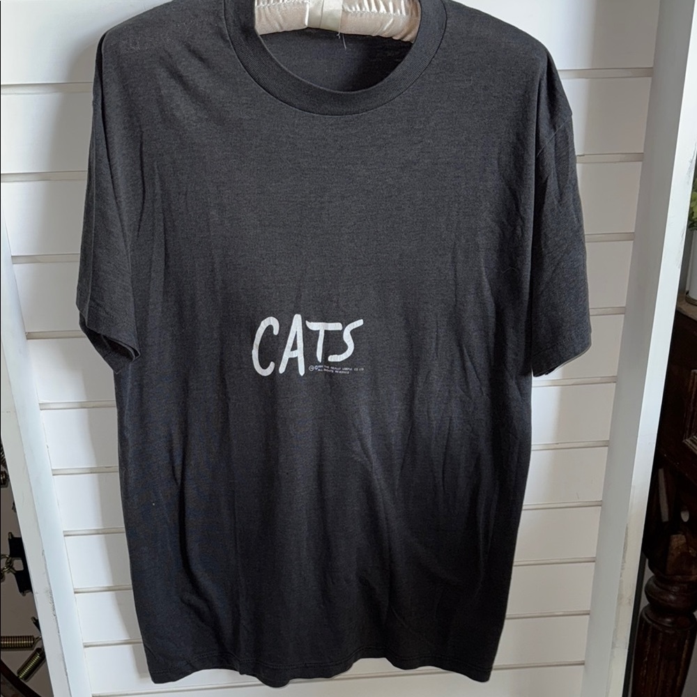 Vintage 80s CATS Musical Graphic T shirt Adult Black Broadway Crewneck